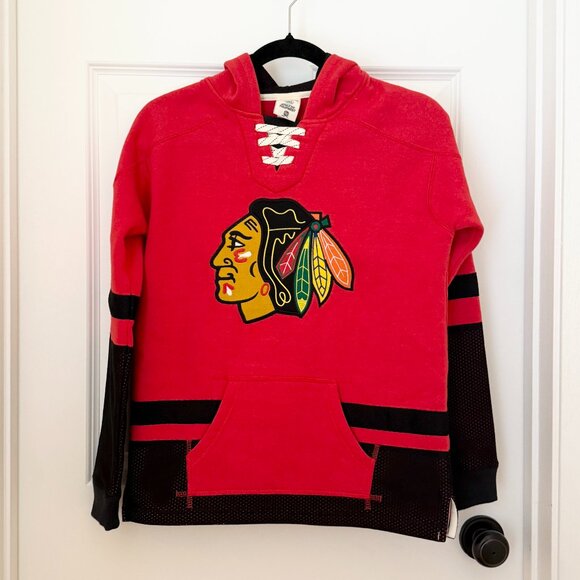 CCM Pro Oka Athletic Equipment Chicago Blackhawks Sweater in Red Size Medium - Picture 1 of 9
